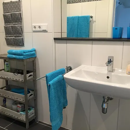 Maasheuvel Apartment